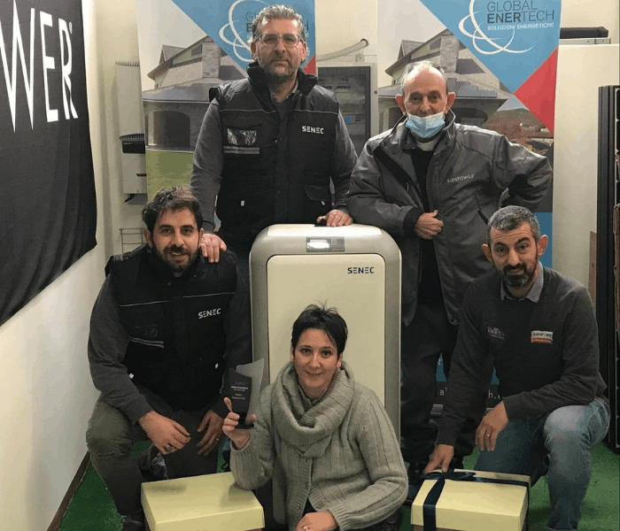 Lucio Filippini, Davide Filippini e Gabriele Cacioppini proprietari Global Enertech con il resto del team