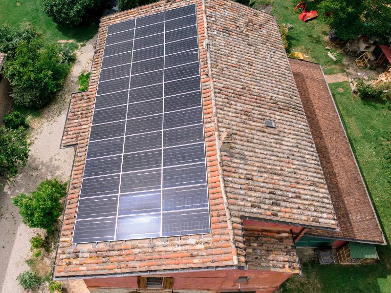 tetto con fotovoltaico sunpower installato con bonus detrazione