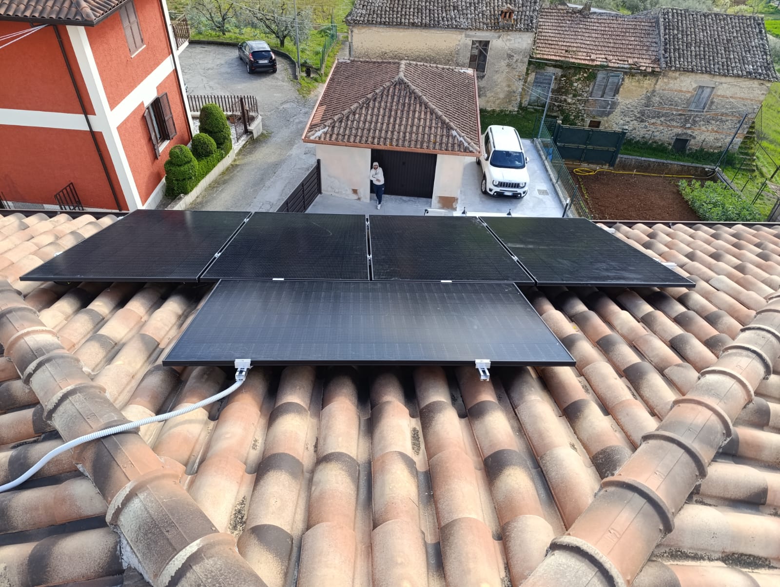Pannelli Fotovoltaici su Tetto Residenziale a Frosinone